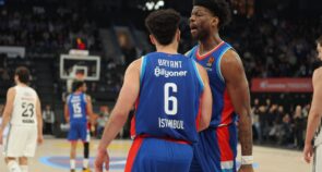 Η Χαποέλ δεν θα αφήσει Οτούρου και Μπράιαντ να φύγουν.