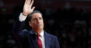 Ερυθρός Αστέρας: Αντίο με ευχαριστίες στον Σφαιρόπουλο