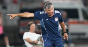 Ο Ολυμπιακός βγαίνει τον χειμώνα στην αγορά για δεξί μπακ