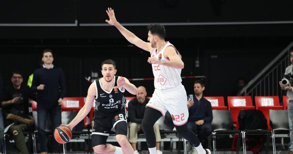 Ο Βάνια Μαρίνκοβιτς υπέστη ρήξη αχιλλείου και θα μείνει εκτός για μεγάλο χρονικό διάστημα.