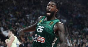 Ο Λεσόρ μπαίνει σε επαφή και παίζει φιλικό πριν το ντέρμπι με Ολυμπιακό
