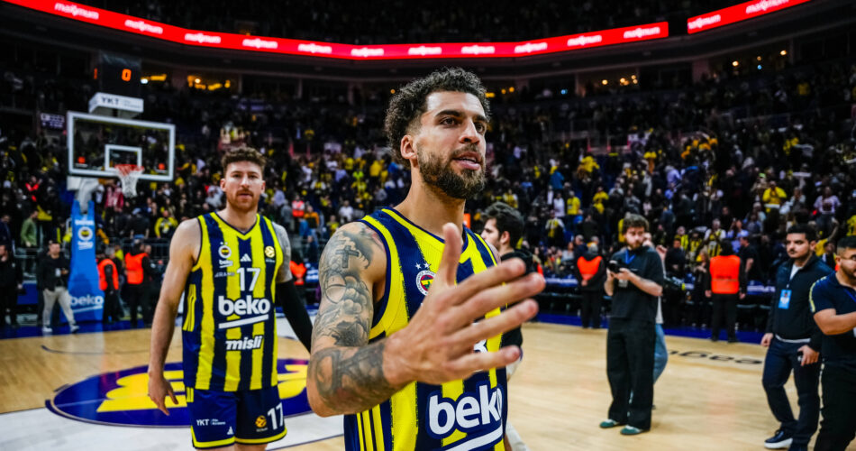 Ο Σκότι Γουίλμπεκιν σε αγώνα της EuroLeague με τη Φενέρμπαχτσε πριν την αποχώρησή του