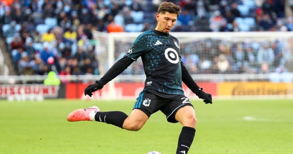 Ο Νεκτάριος Τριάντης σε αγώνα στο MLS, παίκτης που βρίσκεται στο στόχαστρο της ΑΕΚ.