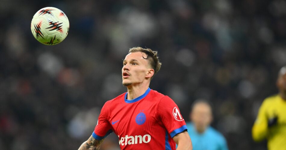 Ο Αλεξάντρου Παντέα σε αγώνα της FCSB πριν από τη μεταγραφή του στον Λεβαδειακό