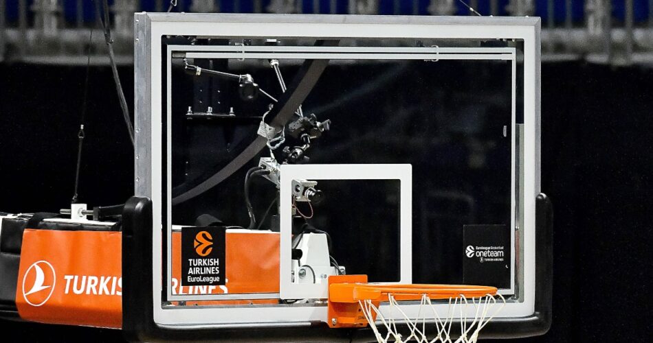 Γενική εικόνα από αγώνα της EuroLeague, με φόντο τις αντιδράσεις των προπονητών για τις πρόσφατες αλλαγές στη διοργάνωση.