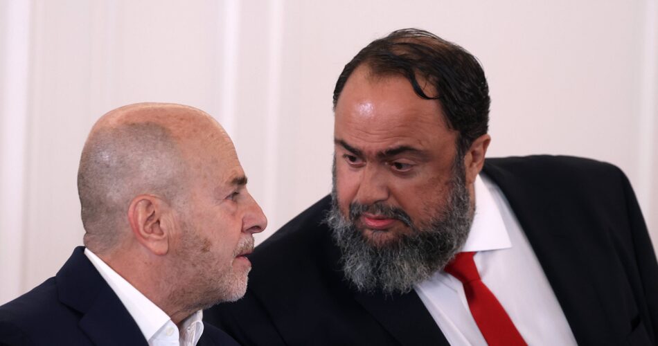 Ο Γιάννης Αλαφούζος και ο Βαγγέλης Μαρινάκης σε παλαιότερη συνεδρίαση της Super League