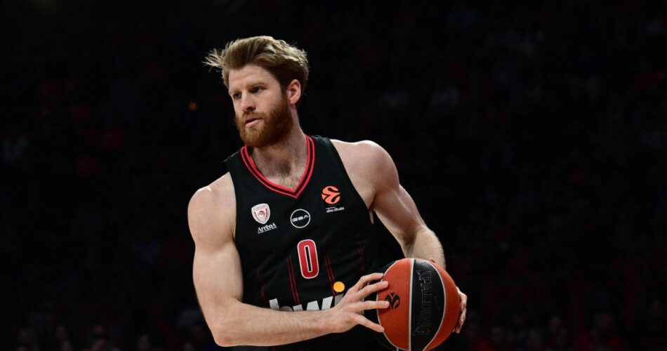 Ο Γουόκαπ σε αγώνα του Ολυμπιακού στη EuroLeague