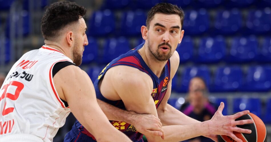 Ο Σατοράνσκι σε αγώνα της Μπαρτσελόνα στην EuroLeague απέναντι στη Χάποελ Τελ Αβίβ πριν από τις εξελίξεις για τη μεταγραφή του