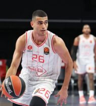 Ο Μαντάρ υπέγραψε ιστορικό συμβόλαιο στη Μακάμπι Τελ Αβίβ