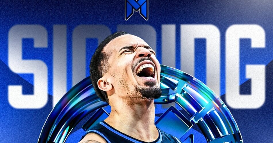 Ο Κόουλ Άντονι, πρώην παίκτης του NBA, στην επίσημη ανακοίνωση της Μέλμπουρν Γιουνάιτεντ