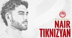 Ολυμπιακός: Επίσημη η νέα προσθήκη στα μπακ