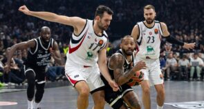EuroLeague: Η παράσταση του Κάρλικ Τζόουνς που του έδωσε το MVP της πρεμιέρας! (vid)