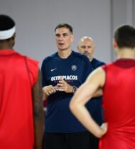 Ολυμπιακός: Το μήνυμα του Μπαρτζώκα για τη νέα χρονιά (vid)