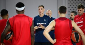 Ολυμπιακός: Το μήνυμα του Μπαρτζώκα για τη νέα χρονιά (vid)