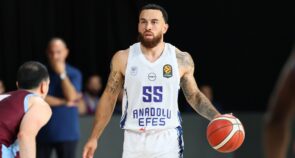 Το μήνυμα του Μάικ Τζέιμς για τη νέα σεζόν με την Εφές!