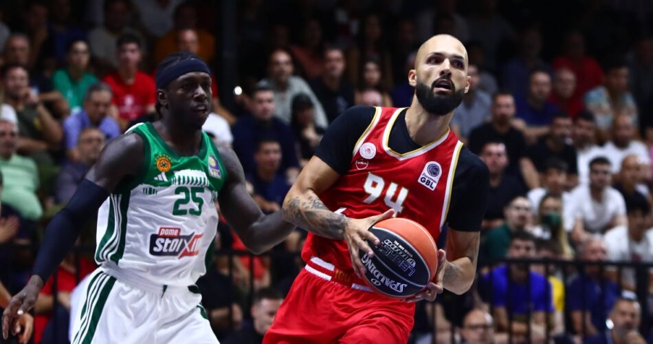 Επίσημη φωτογραφία από τη διοργάνωση του Super Cup μπάσκετ στη Ρόδο