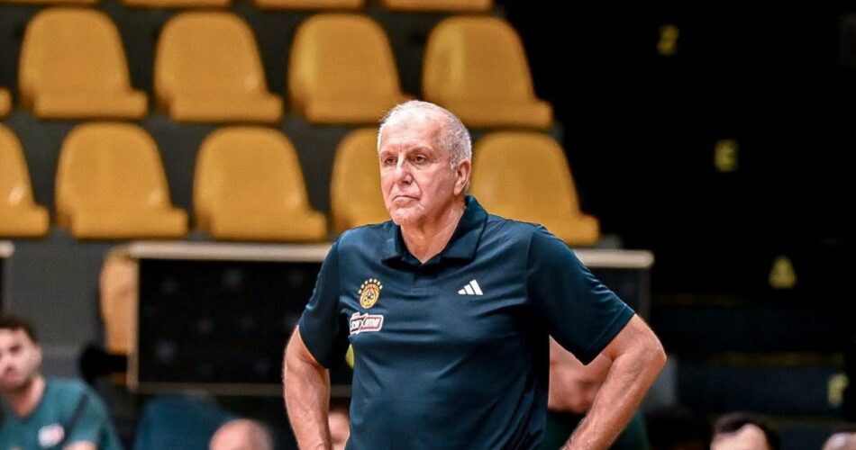 Ο Ζέλικο Ομπράντοβιτς κατά τη διάρκεια του φιλικού που έδωσε ο Παναθηναϊκός με το Μαρούσι στον Άγιο Θωμά