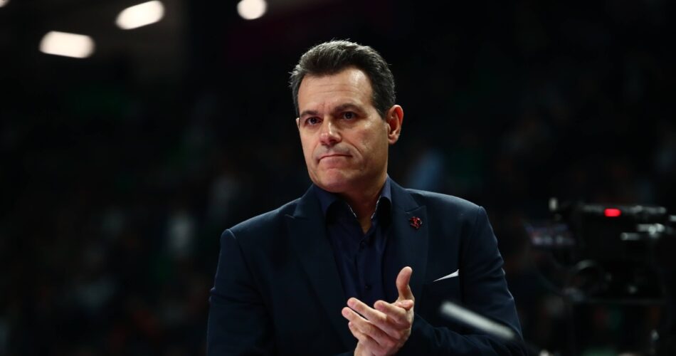 Ο Δημήτρης Ιτούδης κατά τη διάρκεια της αναμέτρησης της Χάποελ με τον Παναθηναϊκό για τη EuroLeague