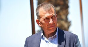 ΕΟΚ: Δραστικά μέτρα από Βρούτση!